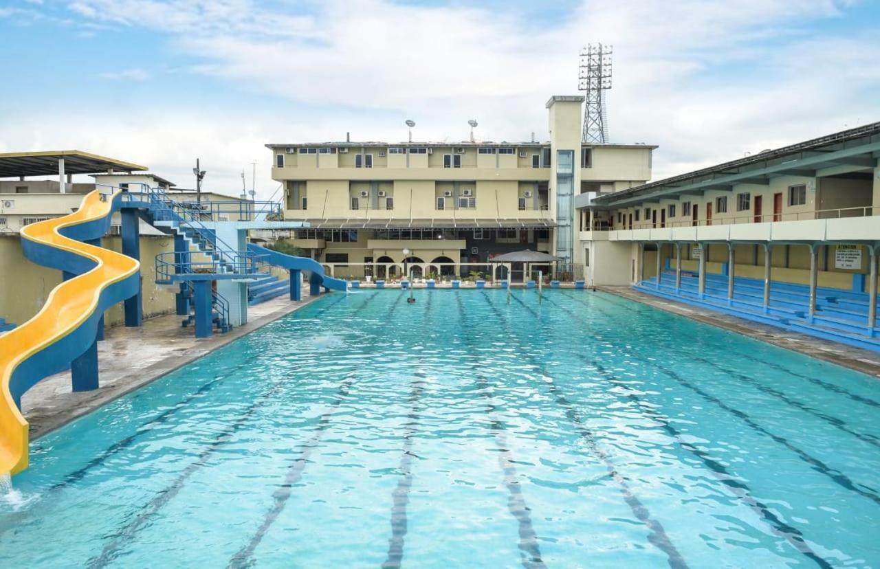 Hotel Olimpico En Quevedo Екстериор снимка