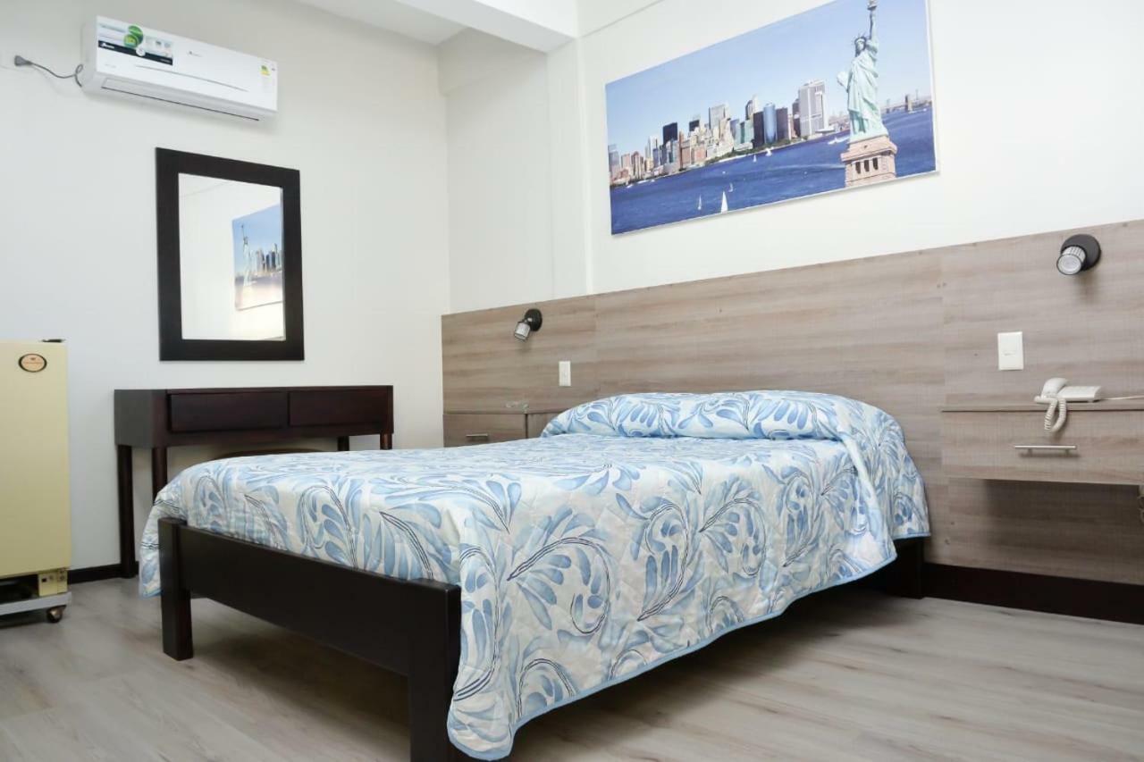 Hotel Olimpico En Quevedo Екстериор снимка